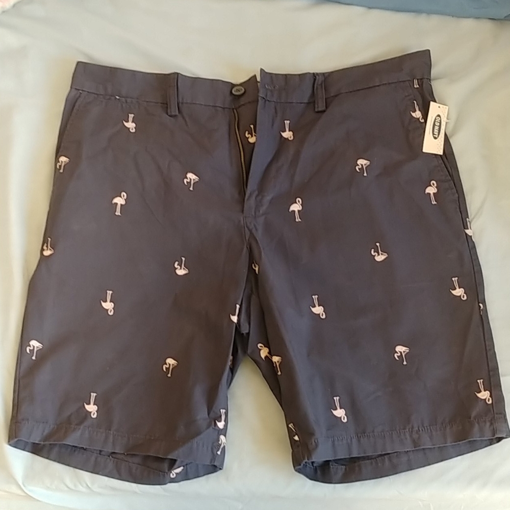 Old Navy blue flamingos shorts (Men)